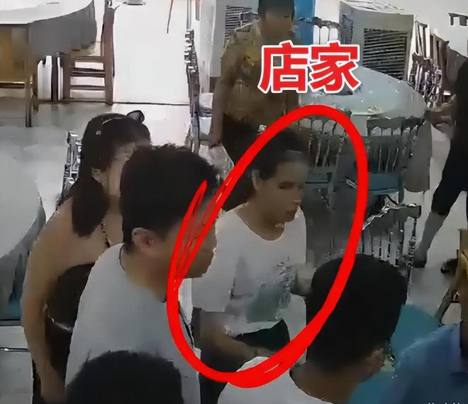 摸其臀部死不承认被抓大闹警局追悔莫及PG麻将胡了2女子三亚遭老头猥亵：(图9)