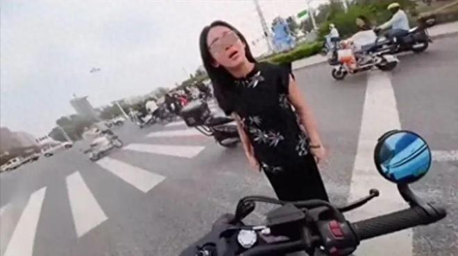 ：女司机气到流产公布完整行车记录仪麻将胡了河北女司机与骑手冲突后续(图5)